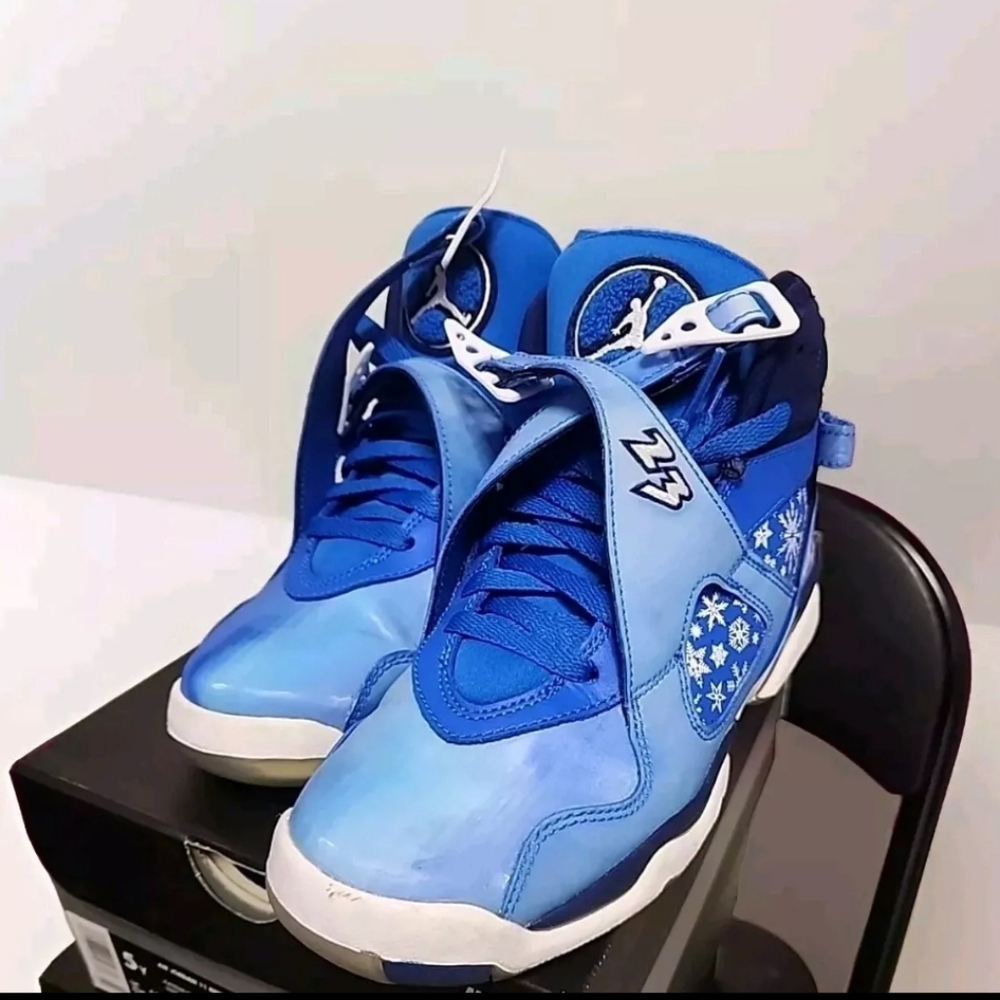 Jordan Retro 8- Snow Blizzard- Grade School Size 5.5Y